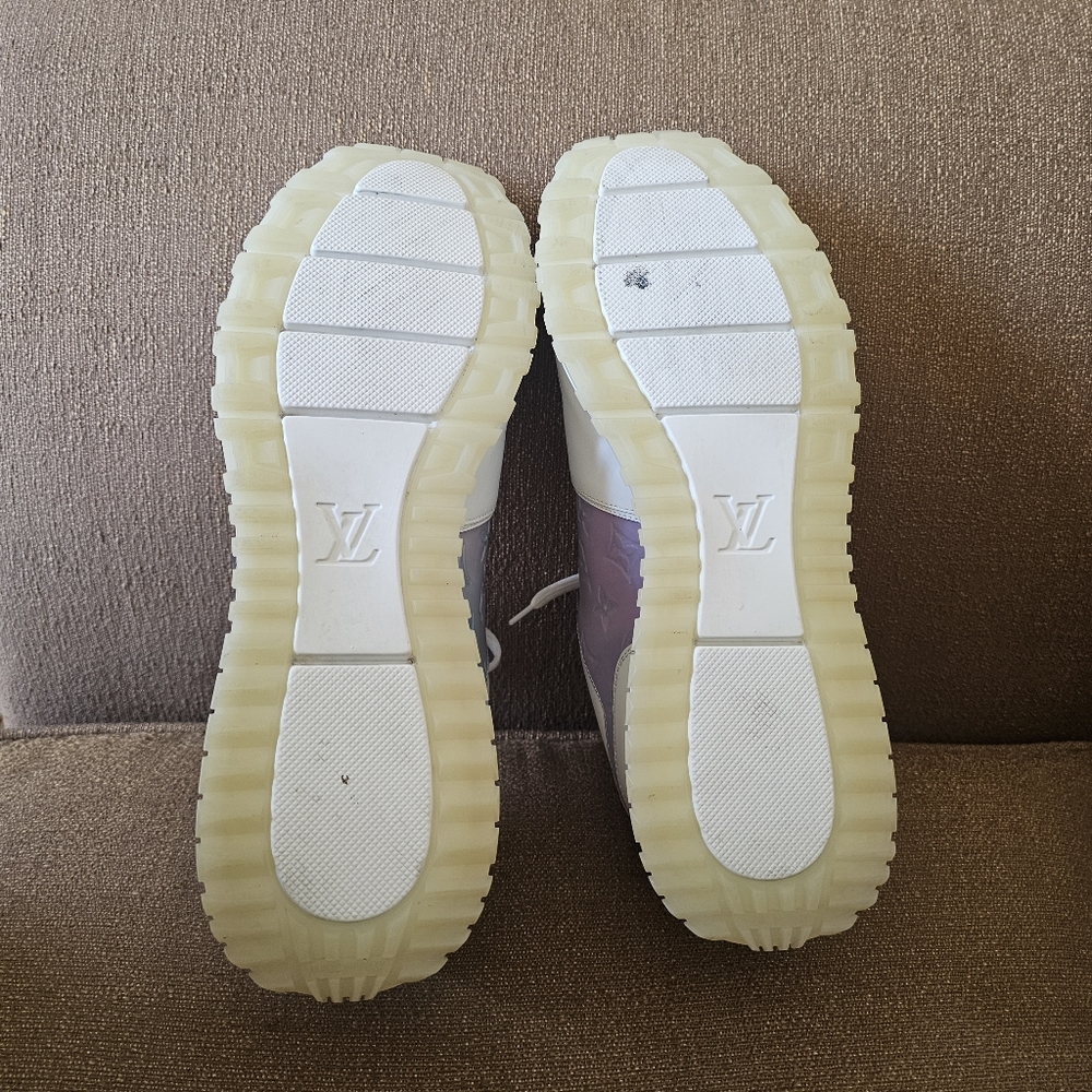 Louis Vuitton White/Iridescent Leather  & PVC Run Away Sneakers UK 9.5/US 10.5 - Picture 11 of 16